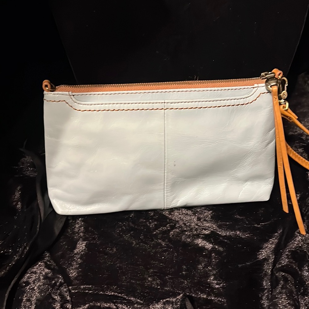 Hobo Baby Blue Wristlet in Leather